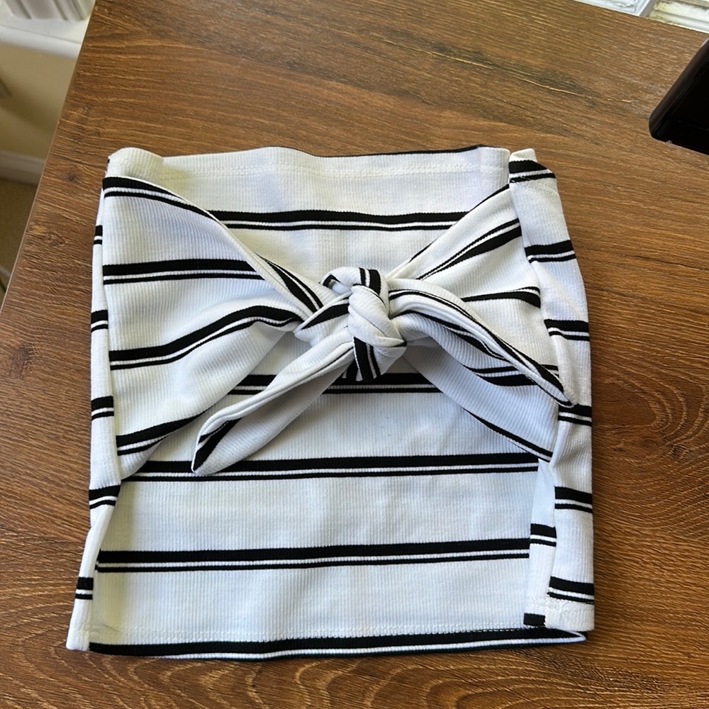 American threads striped crop top, size small